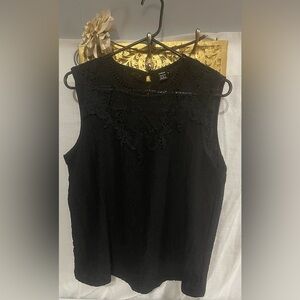 SHEIN Black Sleeveless Lace-Trim Camisole
